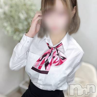 新潟デリヘル Office Amour(オフィスアムール) 体験あず/ヘルス課(18) 身長156cm、スリーサイズB87(E).W55.H82。