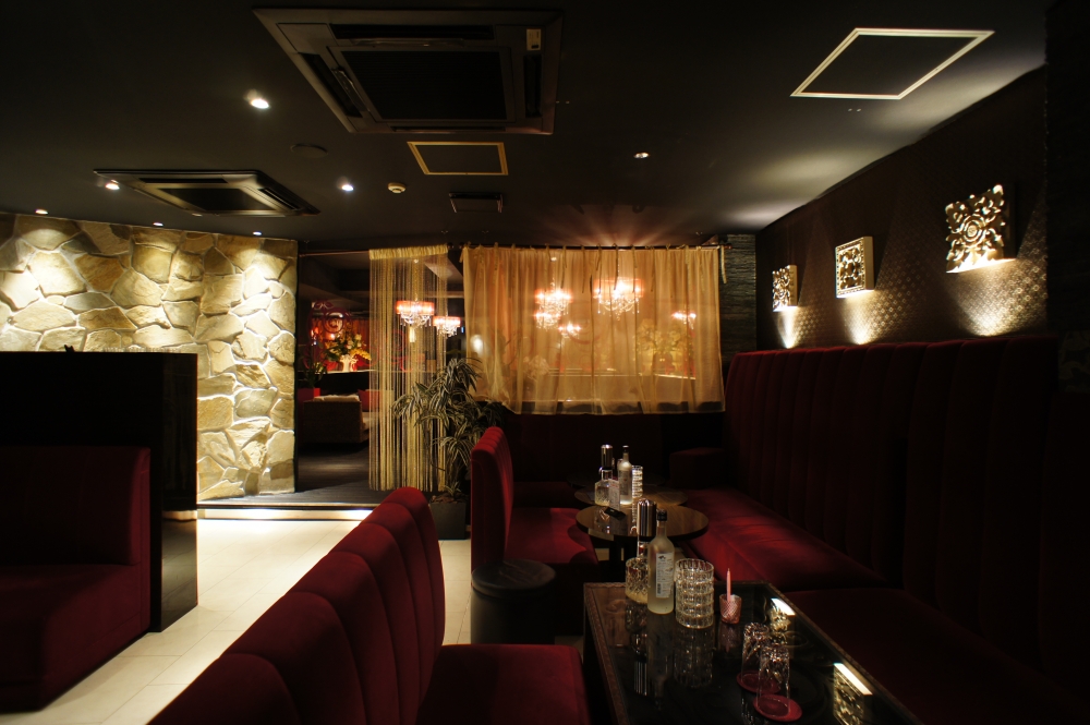 甲府市キャバクラ&ガールズバー第11位.CLUB THE LEGIAN