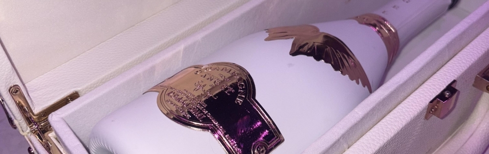 ����������ʥå��������륺�С� Girls Bar Philia ���ΤΡ֤��ΤΥ֥�����