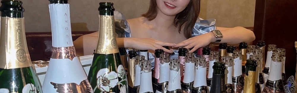 ���׻ԥ���Х��顦����� CLUB BOSS �ߤ��Ρ֤ߤ��Υ֥�����