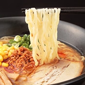 ̣餥 㲰