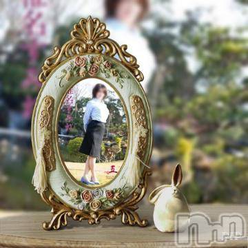 新潟デリヘル 五十路マダム新潟店(カサブランカグループ)(イソジマダムニイガタテン) 椎名すみれ(54)の12月1日写メブログ「感謝の気持ちで一杯です?」