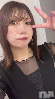 Ĥ