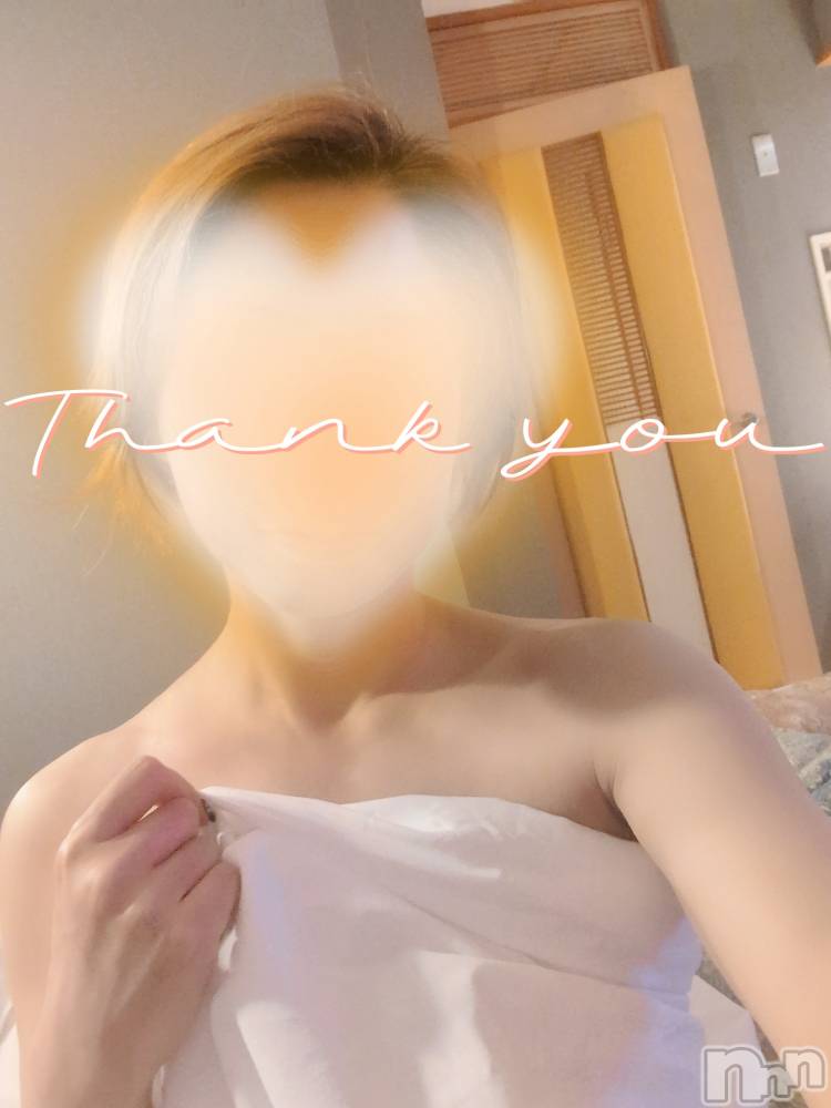 新潟デリヘル人妻不倫処　桃屋　新潟店(ヒトヅマフリンドコロモモヤ) みづは奉仕が信条(41)の8月11日写メブログ「おっとっと～♡」