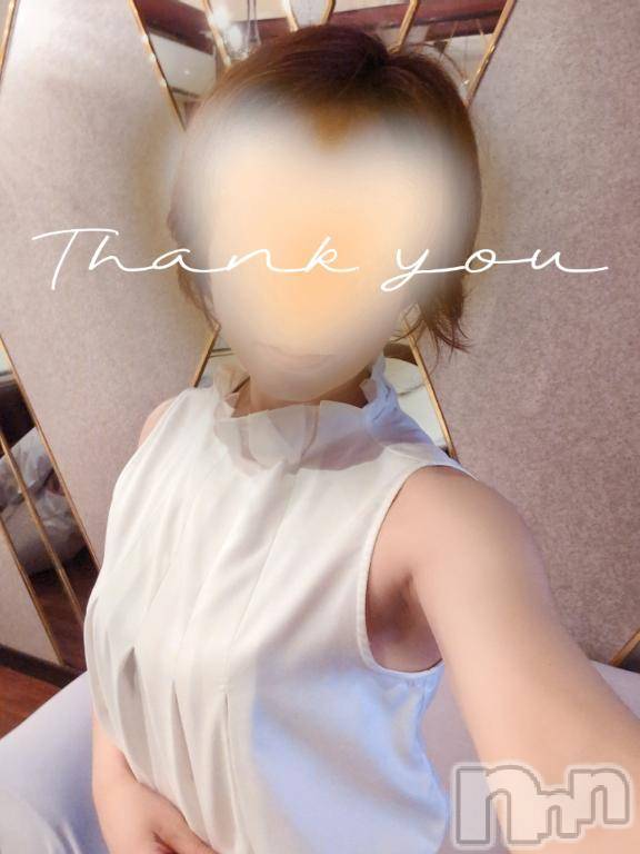 新潟人妻デリヘル人妻不倫処　桃屋　新潟店(ヒトヅマフリンドコロモモヤ) みづは奉仕が信条(41)の5月12日写メブログ「夢の中マデ～♡」