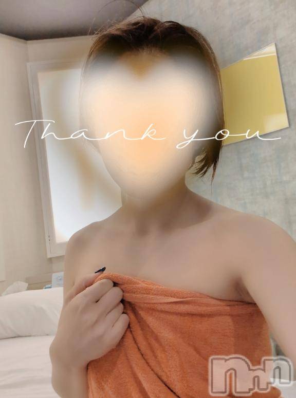 新潟人妻デリヘル人妻不倫処　桃屋　新潟店(ヒトヅマフリンドコロモモヤ) みづは奉仕が信条(41)の8月21日写メブログ「センパイと一緒に⋯♡」