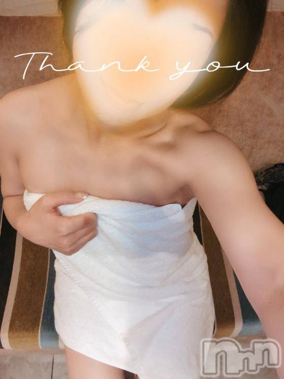 新潟デリヘル人妻不倫処　桃屋　新潟店(ヒトヅマフリンドコロモモヤ) みづは奉仕が信条(41)の10月14日写メブログ「２人してオソロイ⋯♡」