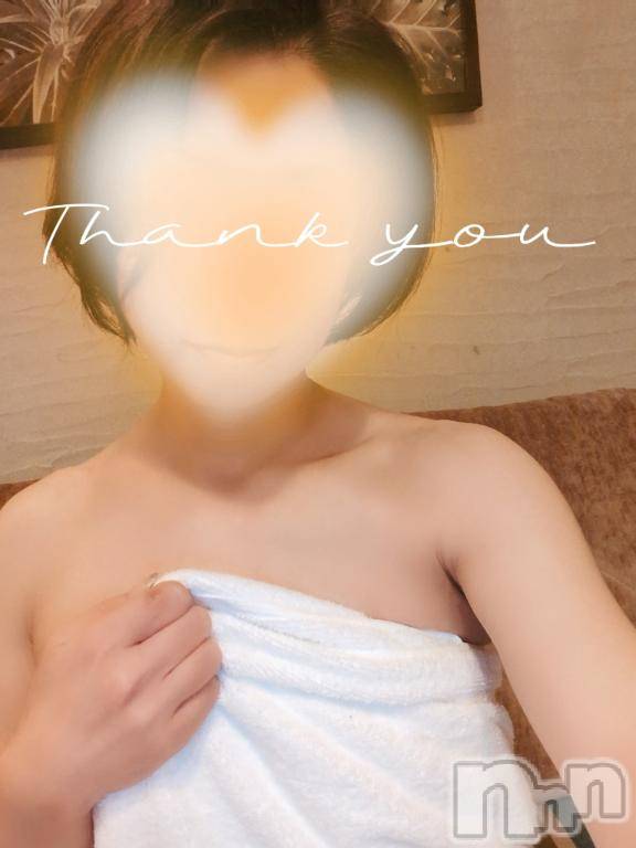 新潟デリヘル人妻不倫処 桃屋 新潟店(ヒトヅマフリンドコロモモヤ) みづは奉仕が信条(41)の10月18日写メブログ「デキルオンナ~♡」