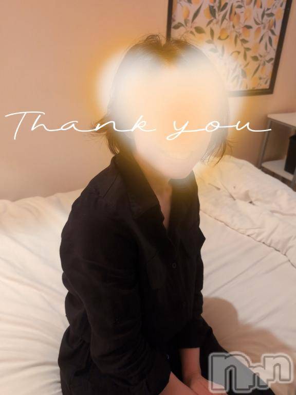 新潟デリヘル人妻不倫処　桃屋　新潟店(ヒトヅマフリンドコロモモヤ) みづは奉仕が信条(41)の10月30日写メブログ「指にまとわりつく⋯♡」