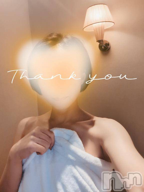 新潟デリヘル人妻不倫処　桃屋　新潟店(ヒトヅマフリンドコロモモヤ) みづは奉仕が信条(41)の11月1日写メブログ「覚えてましたぁ～♡」