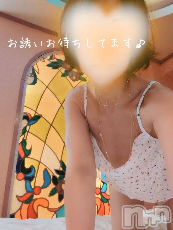 新潟デリヘル人妻不倫処　桃屋　新潟店(ヒトヅマフリンドコロモモヤ) みづは奉仕が信条(41)の11月1日写メブログ「こんにちは～♡」