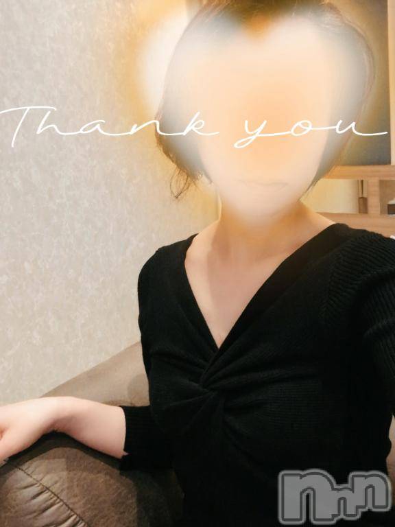 新潟デリヘル人妻不倫処　桃屋　新潟店(ヒトヅマフリンドコロモモヤ) みづは奉仕が信条(41)の11月15日写メブログ「シアワセ～♡」