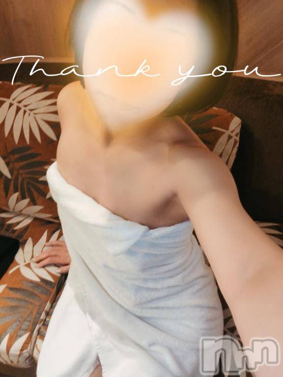 新潟デリヘル人妻不倫処　桃屋　新潟店(ヒトヅマフリンドコロモモヤ) みづは奉仕が信条(41)の11月25日写メブログ「港から直行便～♡」