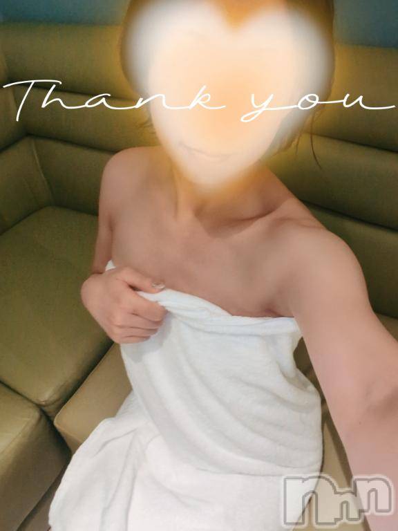 新潟デリヘル人妻不倫処　桃屋　新潟店(ヒトヅマフリンドコロモモヤ) みづは奉仕が信条(41)の11月26日写メブログ「春ぶりなのに～♡」