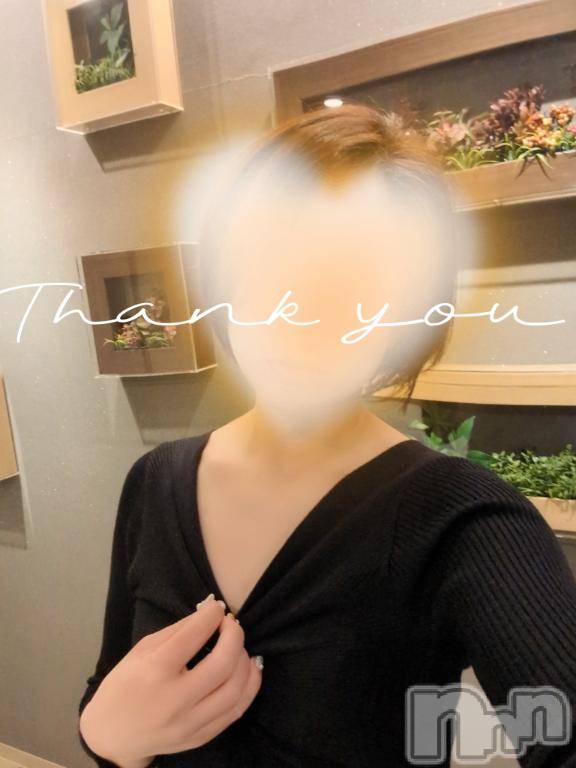 新潟デリヘル人妻不倫処　桃屋　新潟店(ヒトヅマフリンドコロモモヤ) みづは奉仕が信条(41)の1月11日写メブログ「目を閉じれば⋯♡」