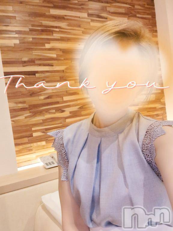 新潟デリヘル人妻不倫処　桃屋　新潟店(ヒトヅマフリンドコロモモヤ) みづは奉仕が信条(41)の6月27日写メブログ「ハシッコ掴んじゃう～♡」
