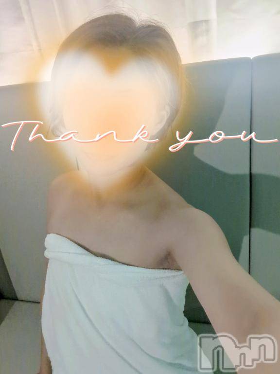 新潟デリヘル人妻不倫処　桃屋　新潟店(ヒトヅマフリンドコロモモヤ) みづは奉仕が信条(41)の8月9日写メブログ「生存確認～♡」