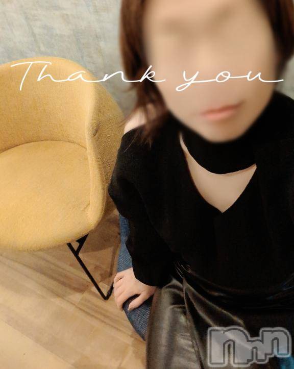 新潟人妻デリヘル人妻不倫処　桃屋　新潟店(ヒトヅマフリンドコロモモヤ)みづは奉仕が信条(41)の2025年1月10日写メブログ「どうした～ん♡」