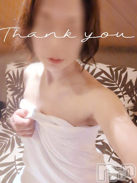 新潟人妻デリヘル人妻不倫処　桃屋　新潟店(ヒトヅマフリンドコロモモヤ)みづは奉仕が信条(41)の2025年2月16日写メブログ「ドアの開け方で～♡」