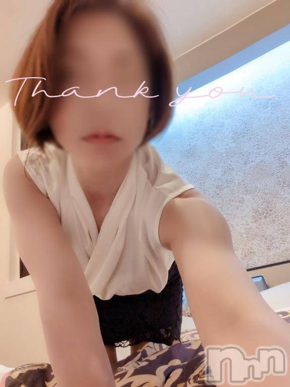新潟人妻デリヘル人妻不倫処　桃屋　新潟店(ヒトヅマフリンドコロモモヤ)みづは奉仕が信条(41)の2025年5月2日写メブログ「ミツバチさ～ん♡」