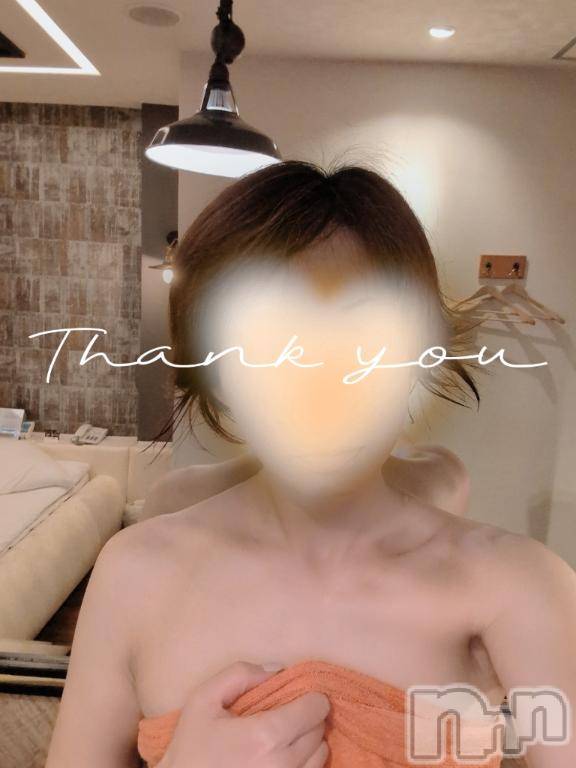新潟人妻デリヘル人妻不倫処　桃屋　新潟店(ヒトヅマフリンドコロモモヤ)みづは奉仕が信条(41)の2025年7月9日写メブログ「カタクナル～♡」