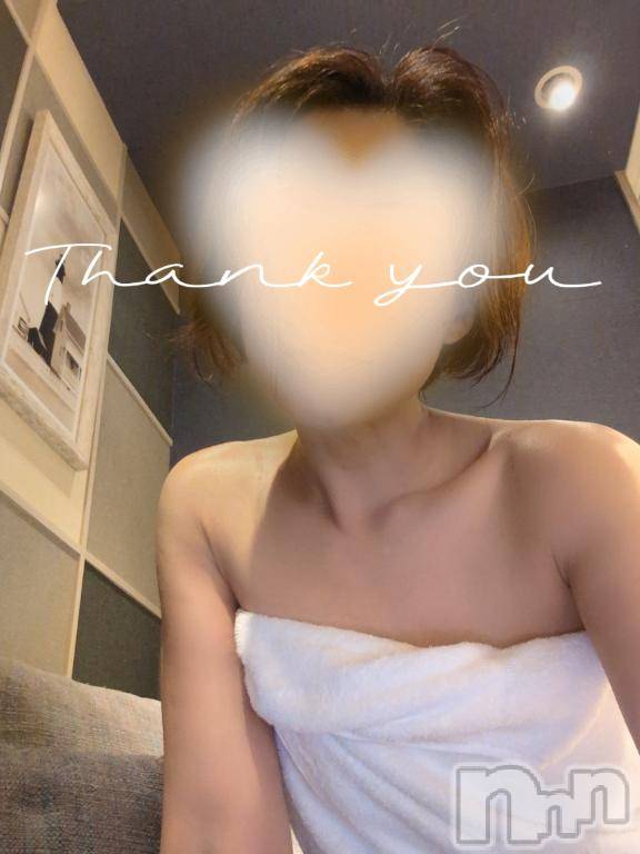 新潟人妻デリヘル人妻不倫処　桃屋　新潟店(ヒトヅマフリンドコロモモヤ)みづは奉仕が信条(41)の2025年8月16日写メブログ「グラデーションカラ～♡」