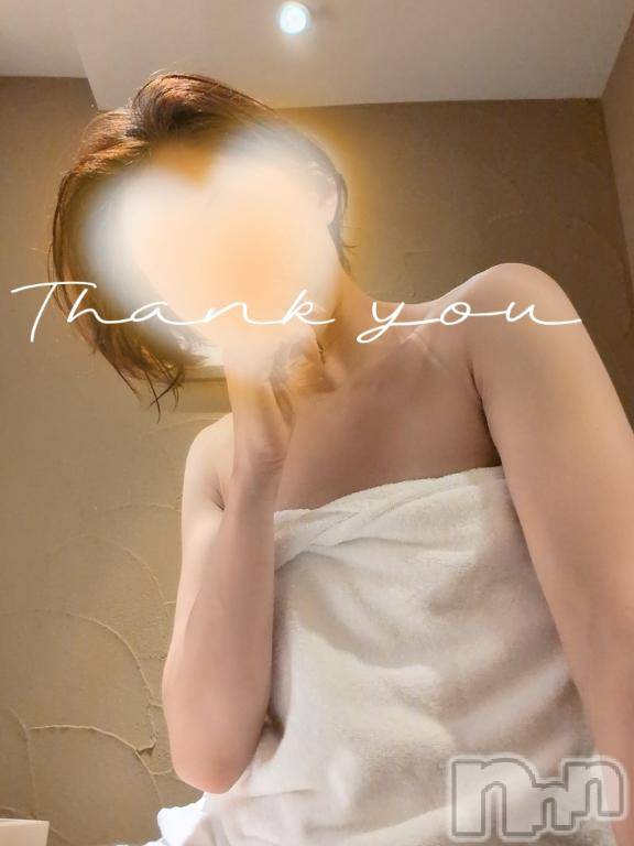 新潟デリヘル人妻不倫処　桃屋　新潟店(ヒトヅマフリンドコロモモヤ)みづは奉仕が信条(41)の2025年10月14日写メブログ「シャワーの後は⋯♡」