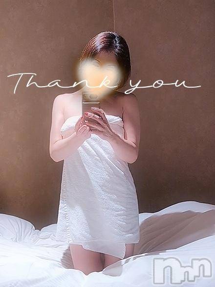 新潟デリヘル人妻不倫処 桃屋 新潟店(ヒトヅマフリンドコロモモヤ)みづは奉仕が信条(41)の2025年10月31日写メブログ「癖あったねぇ~♡」