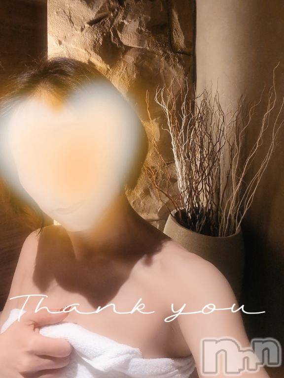 新潟デリヘル人妻不倫処　桃屋　新潟店(ヒトヅマフリンドコロモモヤ)みづは奉仕が信条(41)の2025年10月31日写メブログ「役たたずみづは～♡」