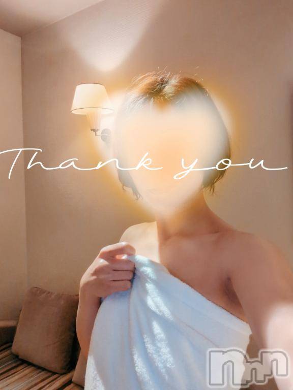 新潟デリヘル人妻不倫処　桃屋　新潟店(ヒトヅマフリンドコロモモヤ)みづは奉仕が信条(41)の2025年11月14日写メブログ「午後のお休みは⋯♡」