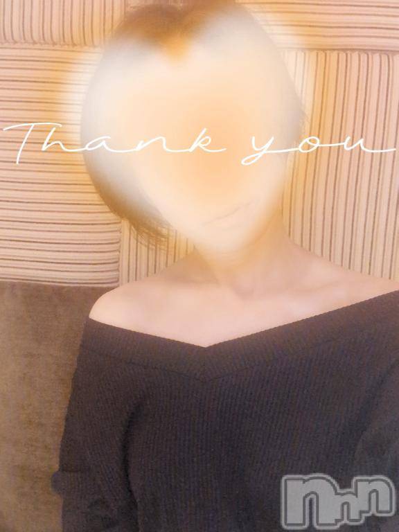 新潟デリヘル人妻不倫処　桃屋　新潟店(ヒトヅマフリンドコロモモヤ)みづは奉仕が信条(41)の2025年12月9日写メブログ「性欲はなくならな～い♡」