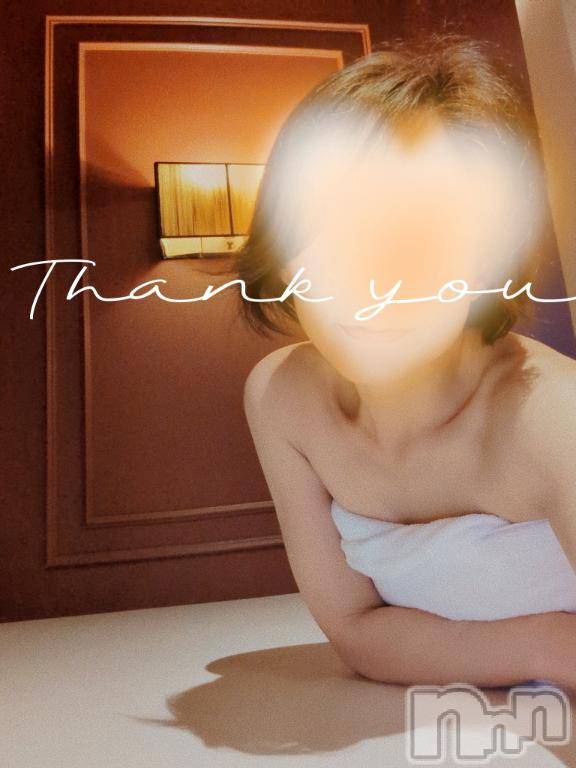 新潟デリヘル人妻不倫処　桃屋　新潟店(ヒトヅマフリンドコロモモヤ)みづは奉仕が信条(41)の2025年12月28日写メブログ「偶然のオソロイ～♡」