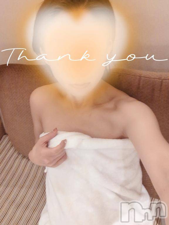 新潟デリヘル人妻不倫処　桃屋　新潟店(ヒトヅマフリンドコロモモヤ)みづは奉仕が信条(41)の2026年4月27日写メブログ「ソコじゃな～い♡」