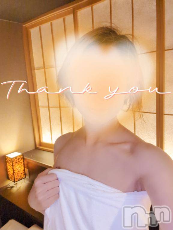 新潟デリヘル人妻不倫処　桃屋　新潟店(ヒトヅマフリンドコロモモヤ)みづは奉仕が信条(41)の2026年6月13日写メブログ「お腹がぐぅ～♡」