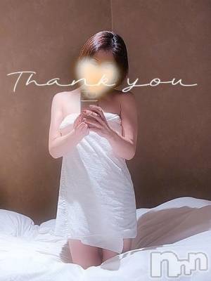 新潟デリヘル 人妻不倫処　桃屋　新潟店(ヒトヅマフリンドコロモモヤ) みづは奉仕が信条(41)の10月31日写メブログ「癖あったねぇ～♡」