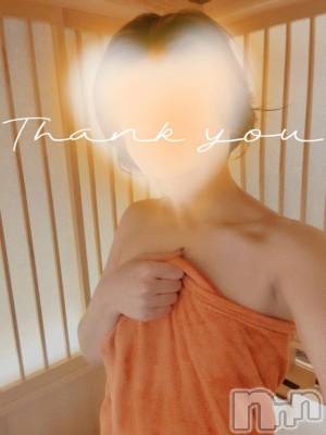 新潟デリヘル 人妻不倫処　桃屋　新潟店(ヒトヅマフリンドコロモモヤ) みづは奉仕が信条(41)の1月6日写メブログ「おパンツがぁ～♡」