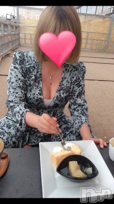 松本発デリヘル Revolution(レボリューション) エリナ☆絶対に沼る逸材♪(25)の12月1日写メブログ「エリナ金髪時代 いまはくろ? 11/30のおれい」