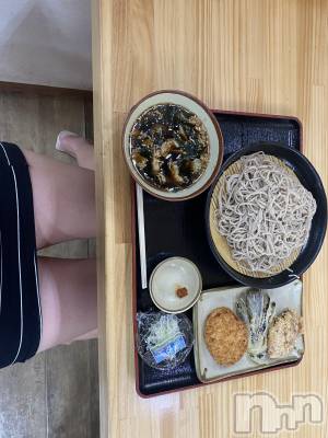 松本発デリヘル Revolution(レボリューション) エリナ☆絶対に沼る逸材♪(25)の8月11日写メブログ「えりなと蕎麦屋なう　に使っていいよ！笑笑」