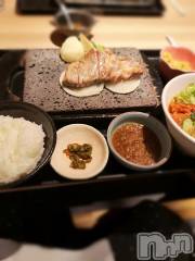 上越デリヘルらぶ妻　～新潟の人妻が集う店～(ラブツマ) 相川あみ★癒し女神(35)の3月29日写メブログ「お肉食べてふぁいとー！」