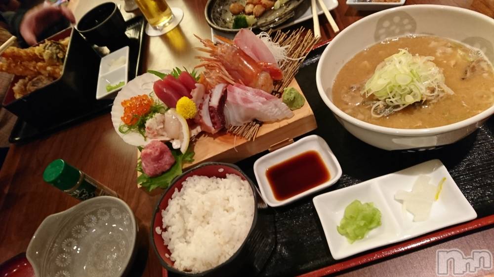 上越デリヘル上越最安値！奥様Deli急便(ジョウエツサイヤスネ！オクサマデリキュウビン) 美白美乳キレイ系 ゆうみ(35)の4月25日写メブログ「飯テロー！」