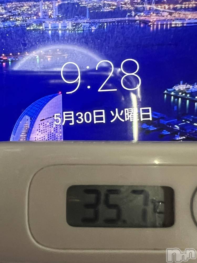 上越デリヘル上越最安値！奥様Deli急便(ジョウエツサイヤスネ！オクサマデリキュウビン) 美白美乳キレイ系 ゆうみ(35)の5月30日写メブログ「おはようございます☀️」
