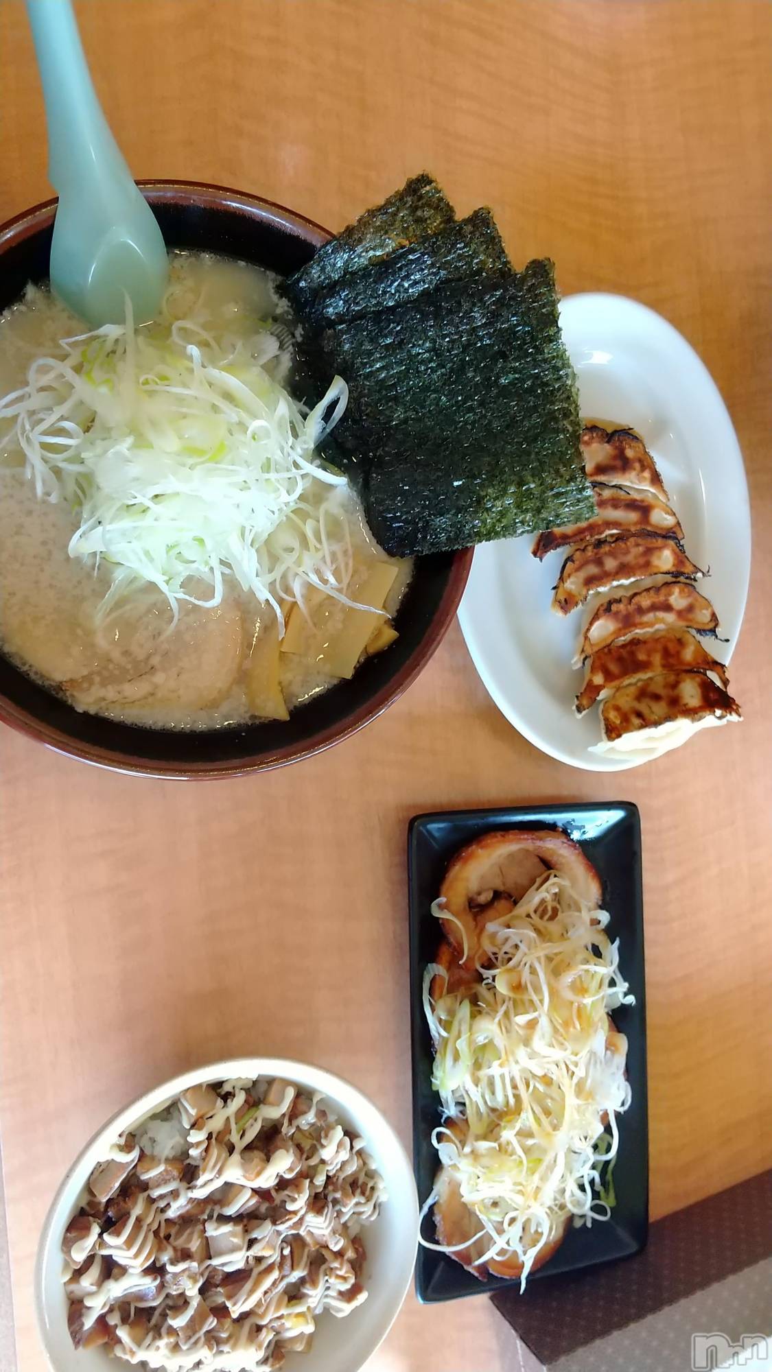 上越デリヘル上越最安値！奥様Deli急便(ジョウエツサイヤスネ！オクサマデリキュウビン)美白美乳キレイ系 ゆうみ(35)の2020年5月25日写メブログ「食べ物ネタ多い←」