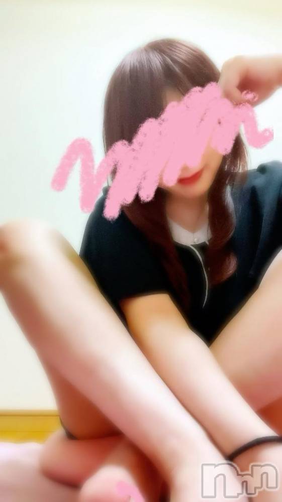 新潟人妻デリヘル人妻不倫処　桃屋　新潟店(ヒトヅマフリンドコロモモヤ) ももか贅沢ミルク(39)の6月19日写メブログ「ぺたぺた素材のソファにTシャツ♡」