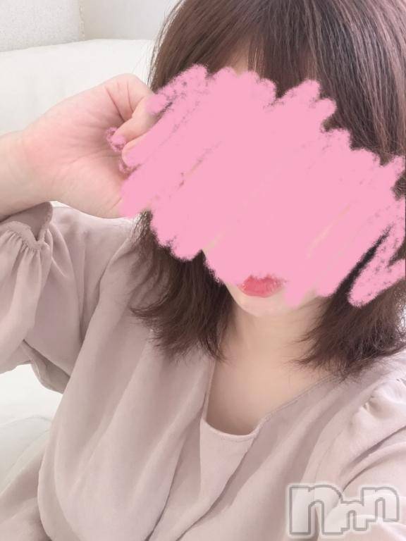 新潟デリヘル人妻不倫処　桃屋　新潟店(ヒトヅマフリンドコロモモヤ)ももか贅沢ミルク(39)の2026年10月14日写メブログ「みかん♡と桃♡」