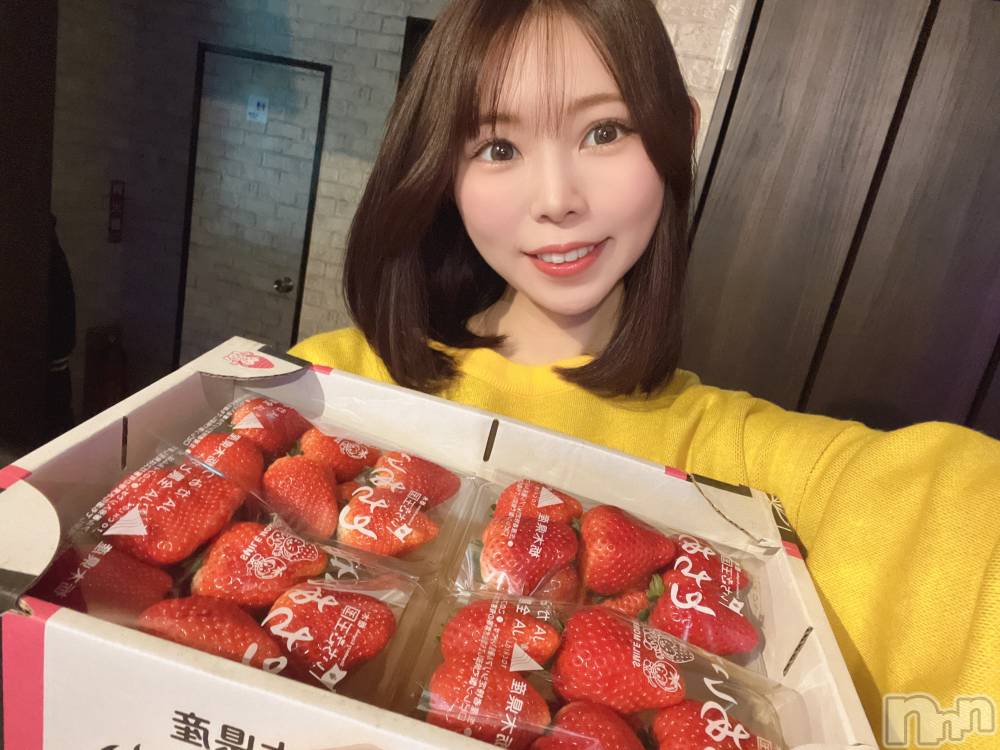 ����������ʥå��������륺�С�Girls Bar Bacchus�������Ź(�Хå��������ޥ��ƥ�) �����ͤ�3��1���̥�֥����ֺפꡪ��🍓��