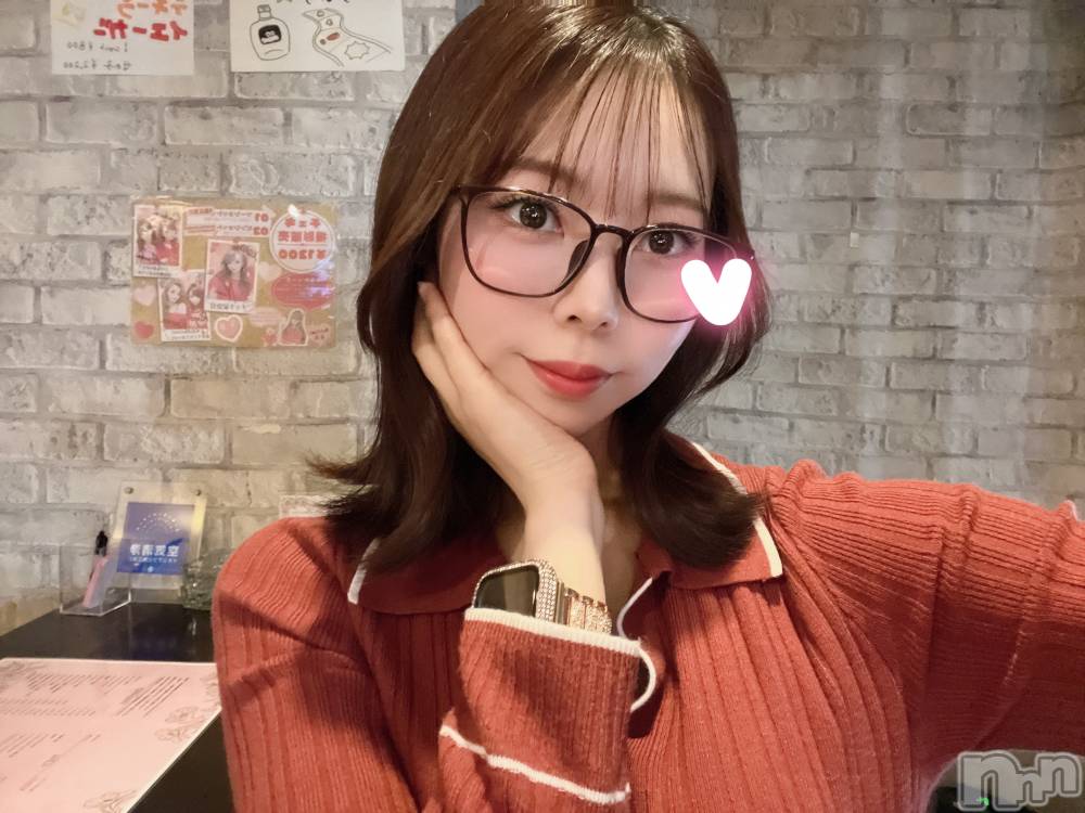 ����������ʥå��������륺�С�Girls Bar Bacchus�������Ź(�Хå��������ޥ��ƥ�) �����ͤ�4��4���̥�֥����֤��꤬�Ȥ�����🥟��