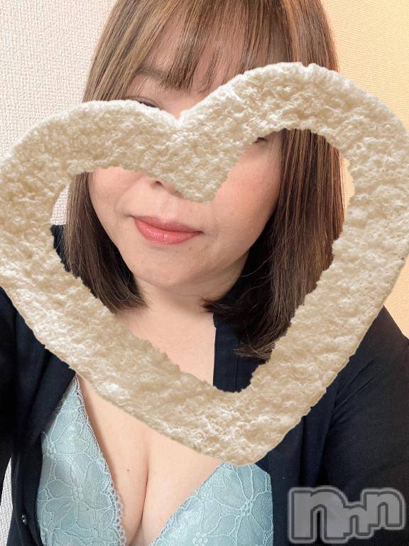 長岡人妻デリヘル人妻楼　長岡店(ヒトヅマロウ　ナガオカテン) ちぐさ(40)の4月28日写メブログ「こんばんは💓」