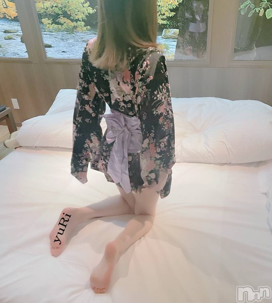 新潟デリヘルENDLESS-安心の地元新潟の素人のみ-(エンドレス) ユリ☆美桃尻(28)の7月9日写メブログ「下から覗いてみて👀」