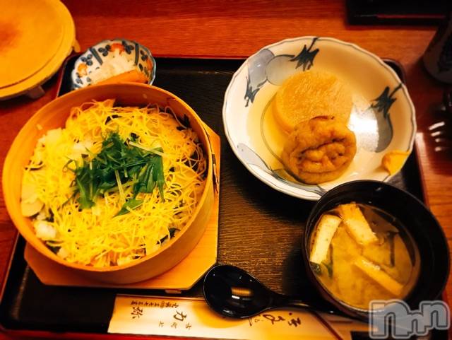 新潟ソープスチュワーデスことり(32)の2019年5月10日写メブログ「やっとわっぱ飯食べてきたよ。」