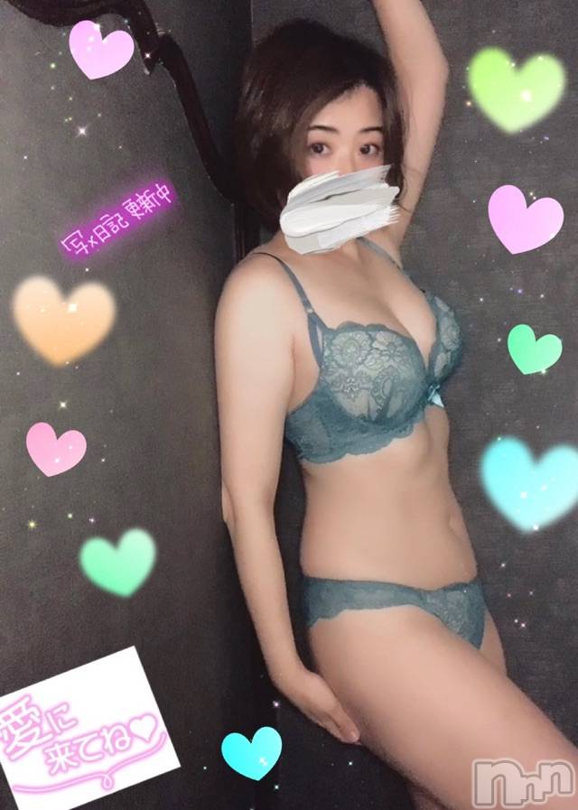 新潟ソープスチュワーデスことり(32)の2021年11月9日写メブログ「体をぎゅうっと…」